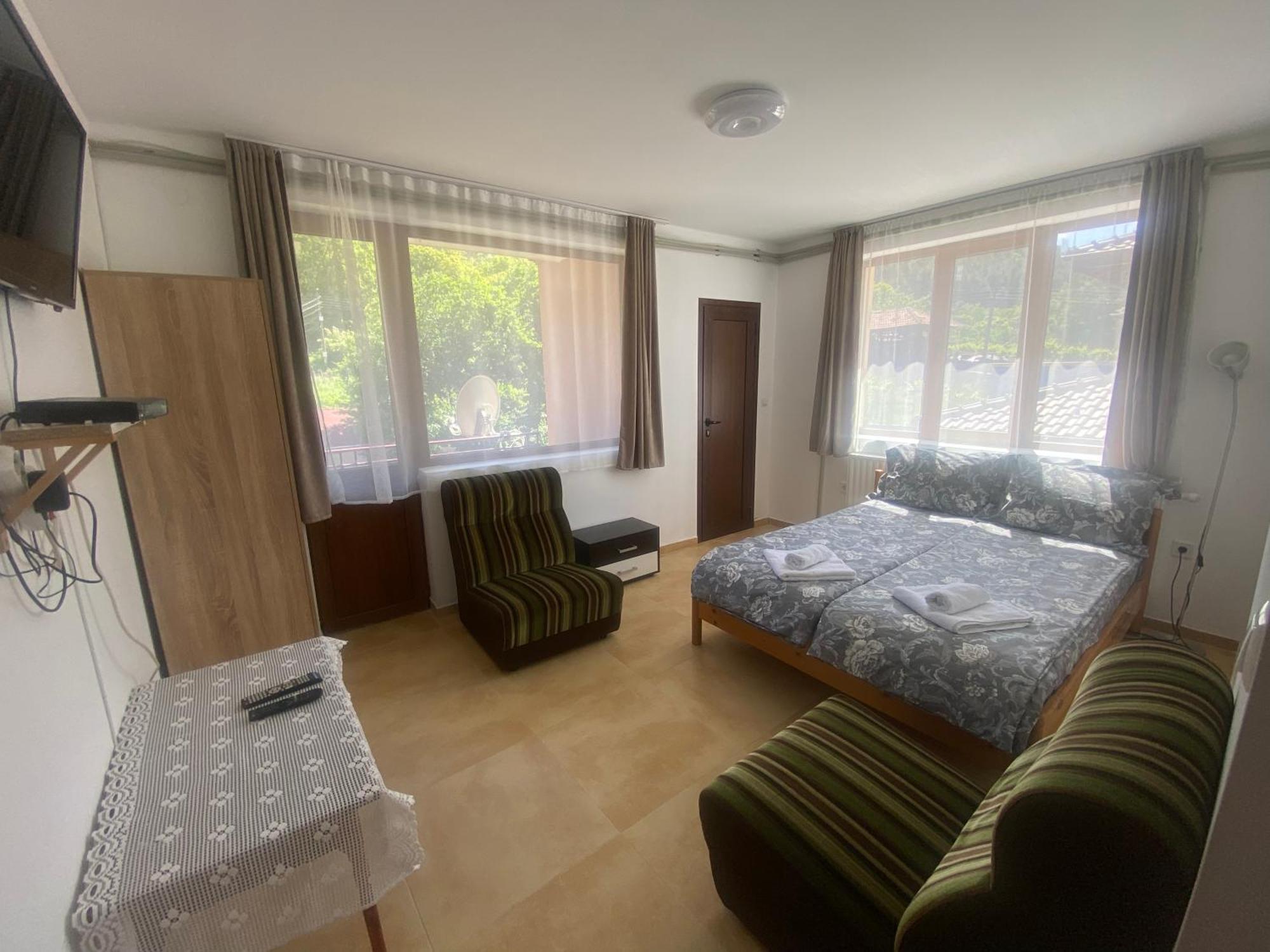 Анелия Hotell Sapareva Banja Eksteriør bilde